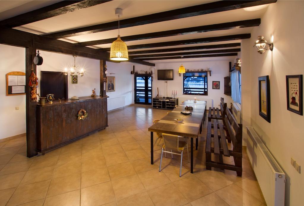 Casa Georgescu Hotel Rîşnov Buitenkant foto