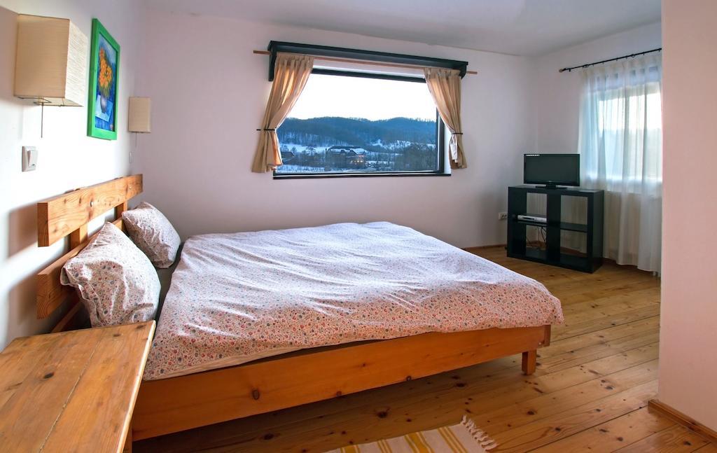 Casa Georgescu Hotel Rîşnov Kamer foto